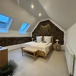 Zur Fausenburg Appartement *