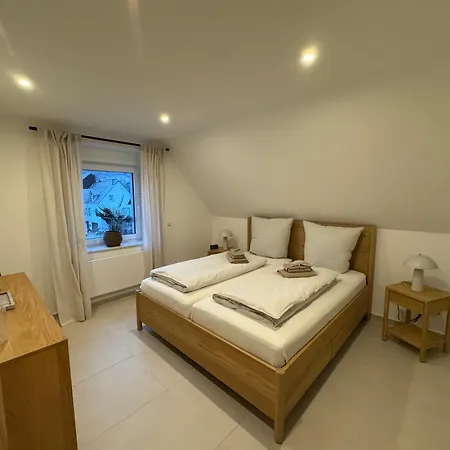 Zur Fausenburg * Bruttig-Fankel