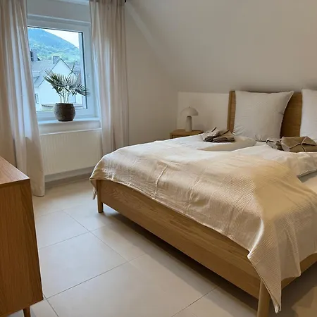 Zur Fausenburg * Bruttig-Fankel