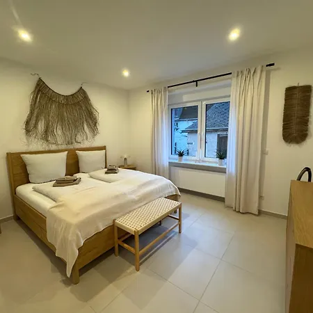 Zur Fausenburg Bruttig-Fankel