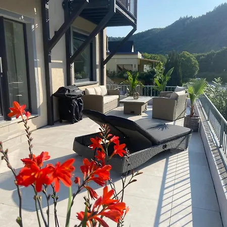 Zur Fausenburg Lägenhet *