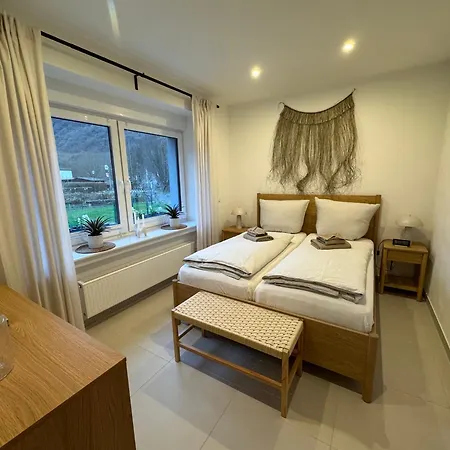 Zur Fausenburg * Bruttig-Fankel