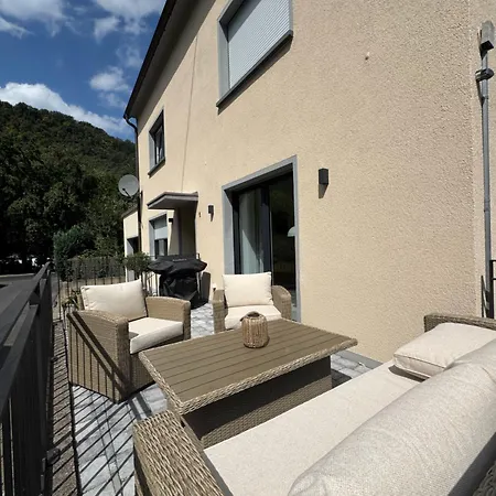 Zur Fausenburg * Bruttig-Fankel