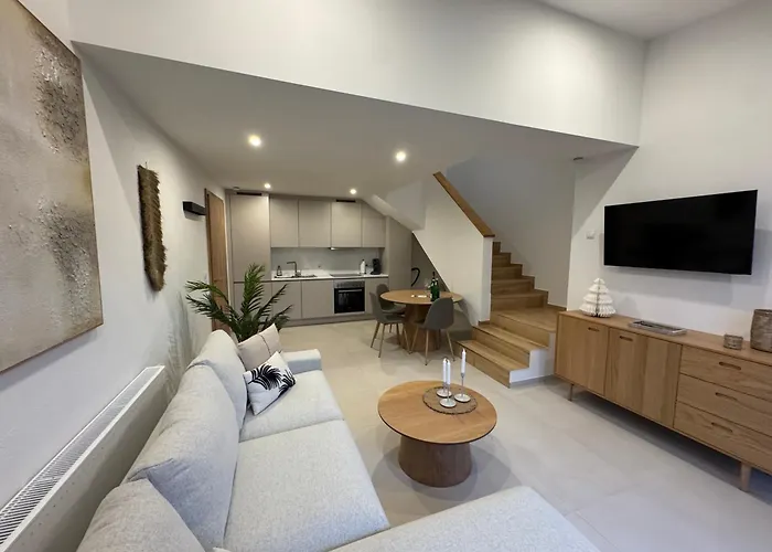 Zur Fausenburg Appartement *