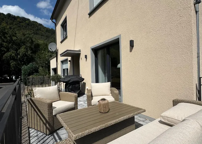 Zur Fausenburg * Bruttig-Fankel